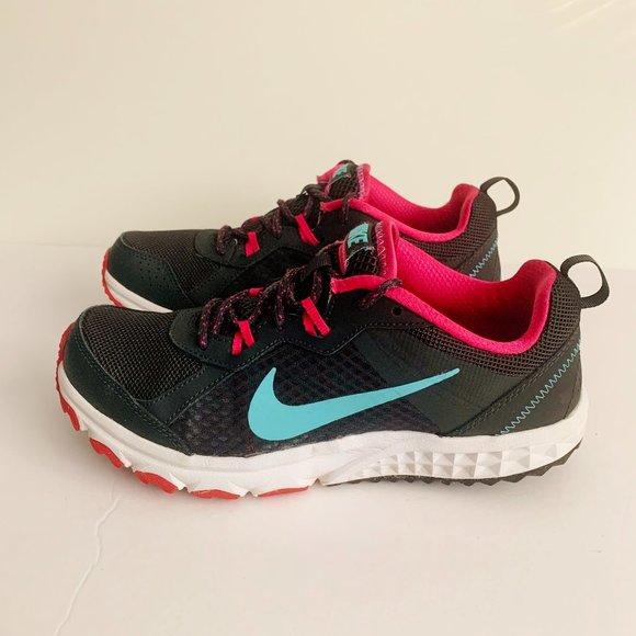 Nike Wild Trail Running Training - Picture 2 of 6
